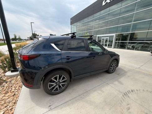 Used 2018 MAZDA CX-5 Touring w/ Preferred Equipment Package AWD/4WD image 4