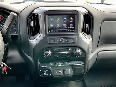 Used 2021 Chevrolet Silverado 1500 Custom Trail Boss AWD/4WD image 15