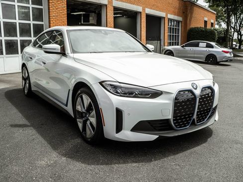 Used 2023 BMW i4 eDrive35 w/ Premium Package RWD image 5