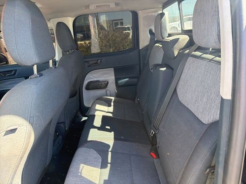 Used 2022 Ford Maverick XLT image 3