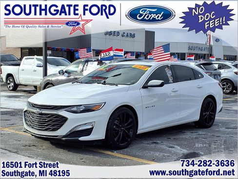 Used 2022 Chevrolet Malibu LT image 1