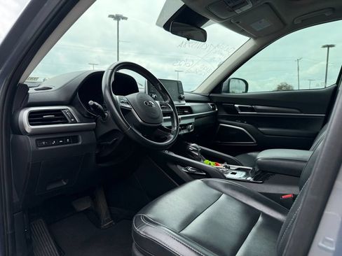 Used 2020 Kia Telluride S w/ S 8 Passenger Seating Package AWD/4WD image 9