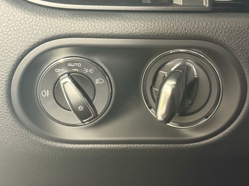 New 2026 Porsche Macan image 35