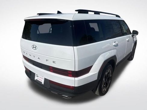 Used 2025 Hyundai Santa Fe SEL FWD image 5