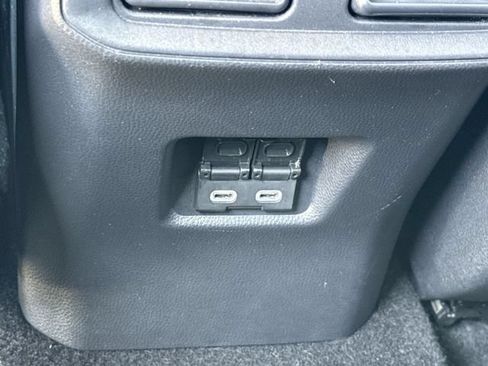 Used 2025 Toyota RAV4 XLE FWD image 11