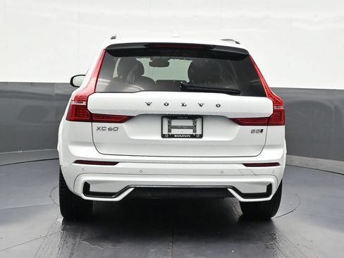 Used 2024 Volvo XC60 B5 Ultimate AWD/4WD image 5
