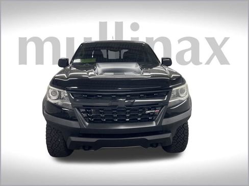Used 2018 Chevrolet Colorado ZR2 w/ LPO, Door Decal Package image 15