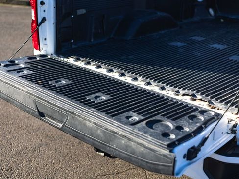 Used 2024 Chevrolet Silverado 3500 LT AWD/4WD image 9