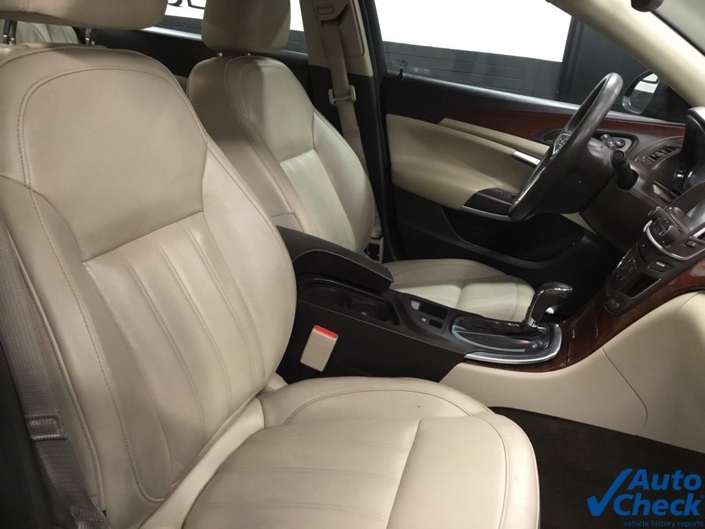 Used 2017 Buick Regal Premium w/ Driver Confidence Package #1 FWD image 35