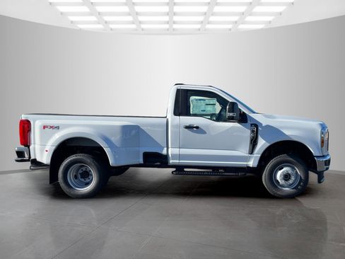 New 2026 Ford F350 XL w/ FX4 Off-Road Package image 3