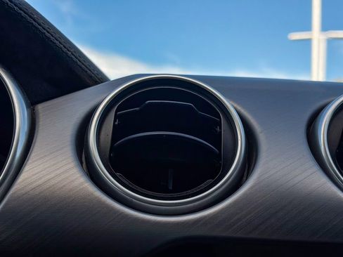 Used 2018 Ford Mustang Premium image 28