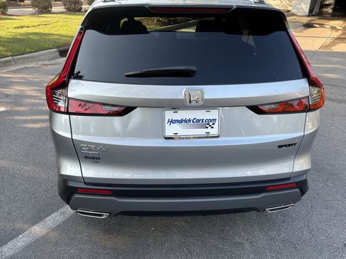 Used 2024 Honda CR-V Sport image 9