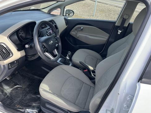 Used 2014 Kia Rio LX image 9