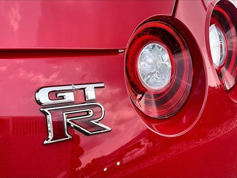 Used 2020 Nissan GT-R Premium w/ Premium Interior Package AWD/4WD image 29