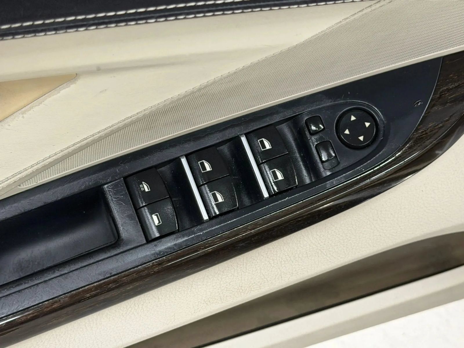 Used 2012 BMW 650i Convertible RWD image 17