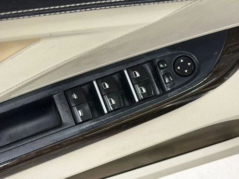 Used 2012 BMW 650i Convertible RWD image 17