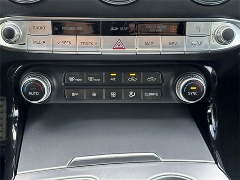 Used 2020 Kia Stinger GT2 image 22