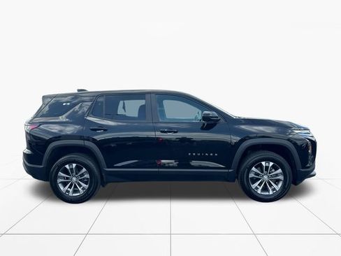 Used 2026 Chevrolet Equinox LT w/ Convenience Package II FWD image 7
