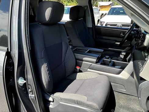 Used 2022 Toyota Tundra SR5 w/ Convenience Package RWD image 9