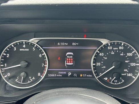 Used 2024 Nissan Pathfinder SV FWD image 23