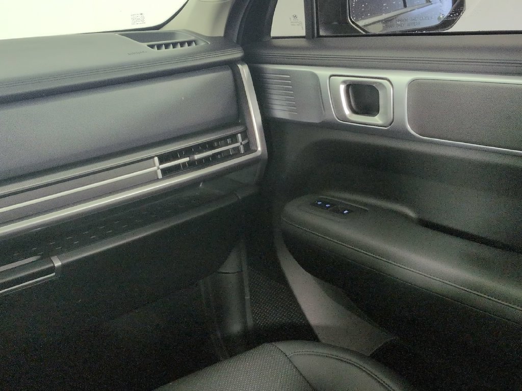 Used 2024 Hyundai Santa Fe SEL FWD image 23