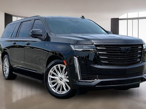 Used 2024 Cadillac Escalade ESV Premium Luxury Platinum AWD/4WD image 11