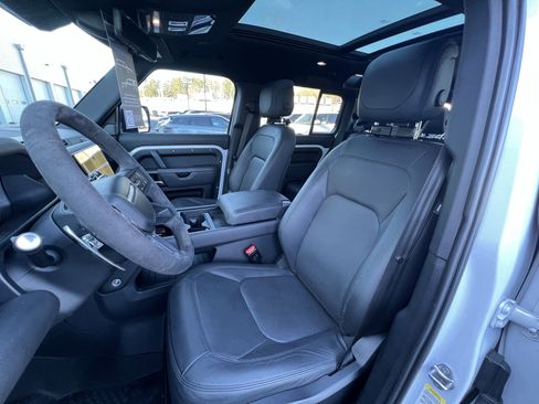 Certified 2023 Land Rover Defender 110 V8 image 14