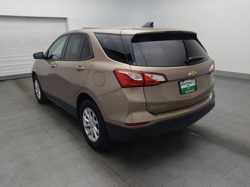 Used 2019 Chevrolet Equinox LS w/ LS Convenience Package AWD/4WD image 5