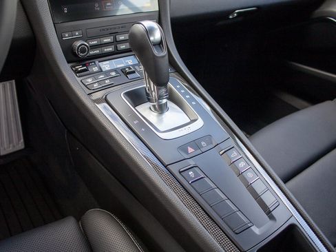 Used 2025 Porsche 718 Cayman w/ Sport Chrono Package image 20