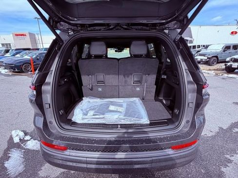 New 2026 Jeep Grand Cherokee L Limited AWD/4WD image 7