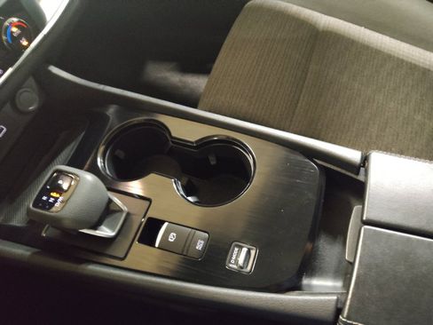 Used 2023 Nissan Rogue SV FWD image 26