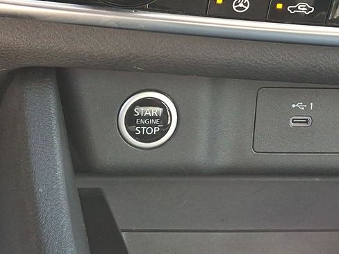 Certified 2023 Nissan Rogue SV w/ SV Premium B Package AWD/4WD image 27