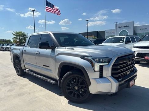 Used 2025 Toyota Tundra Limited AWD/4WD image 1