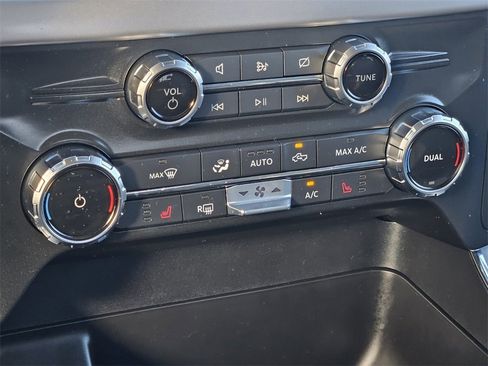 Used 2022 Ford F150 XLT w/ Equipment Group 302A High image 21