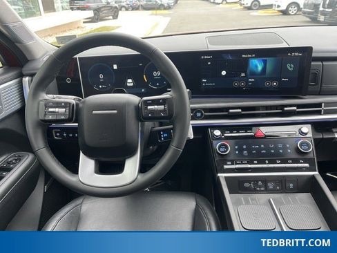 Used 2024 Hyundai Santa Fe Limited image 17