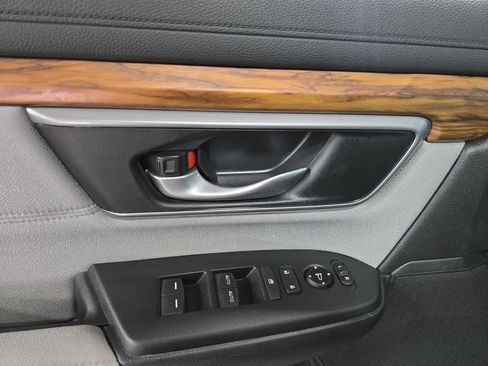 Used 2017 Honda CR-V EX image 15