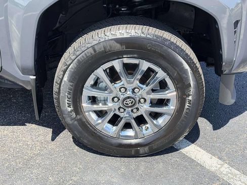 Certified 2024 Toyota Tacoma Limited w/ Limited Package (LT) AWD/4WD image 26