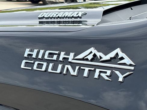 Used 2026 Chevrolet Silverado 1500 High Country AWD/4WD image 54