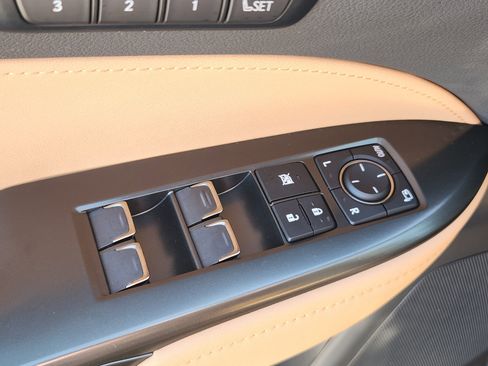 Certified 2025 Lexus NX 350h AWD w/ Premium Package image 27