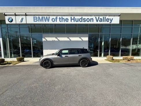 Used 2020 MINI Cooper Clubman S image 1