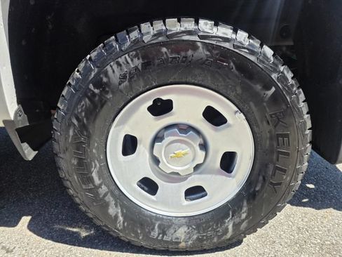 Used 2015 Chevrolet Colorado W/T w/ WT Convenience Package RWD image 10
