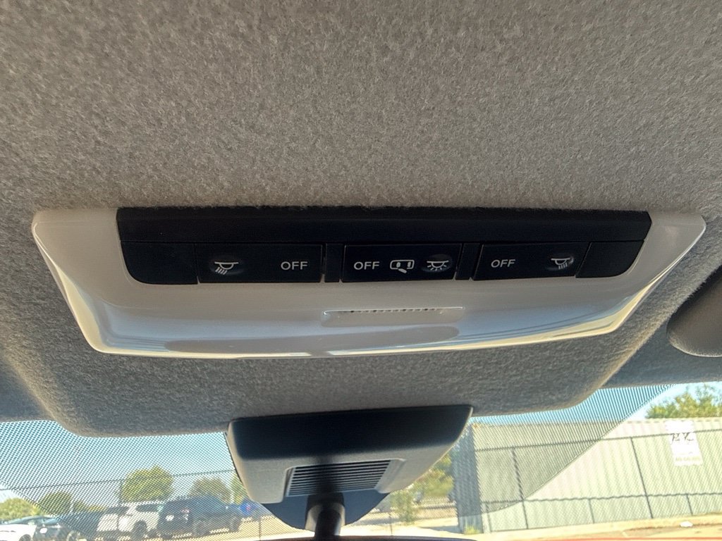 Certified 2025 Nissan Kicks Play S FWD image 25