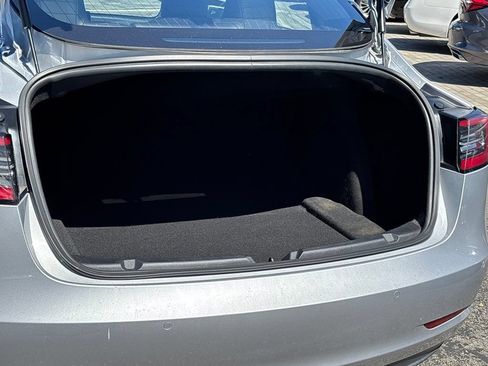 Used 2018 Tesla Model 3 Long Range RWD image 29