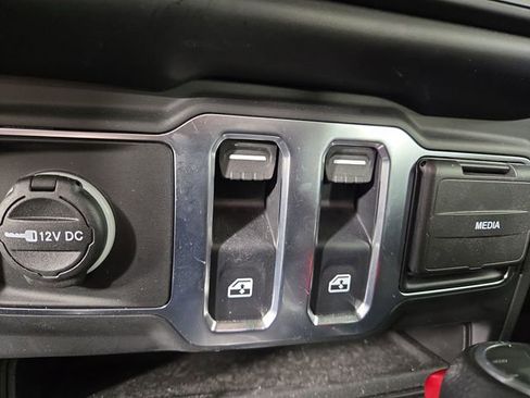 Used 2023 Jeep Wrangler Sport S image 25