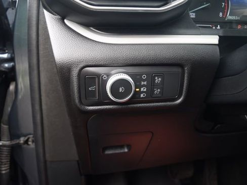 Used 2022 Ford Explorer XLT w/ Equipment Group 202A AWD/4WD image 7