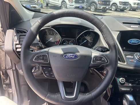 Used 2018 Ford Escape Titanium AWD/4WD image 14