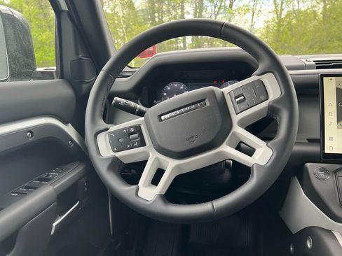 New 2026 Land Rover Defender 110 X-Dynamic SE AWD/4WD image 22