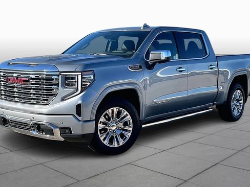 Used 2024 GMC Sierra 1500 Denali w/ Technology Package image 3