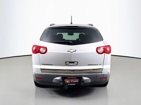 Used 2009 Chevrolet Traverse LT FWD image 7