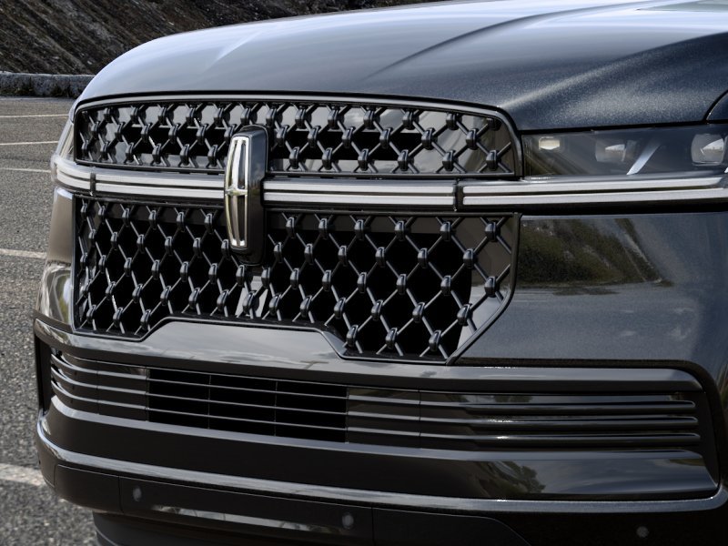 New 2027 Lincoln Navigator Reserve w/ Jet Appearance Package AWD/4WD image 17